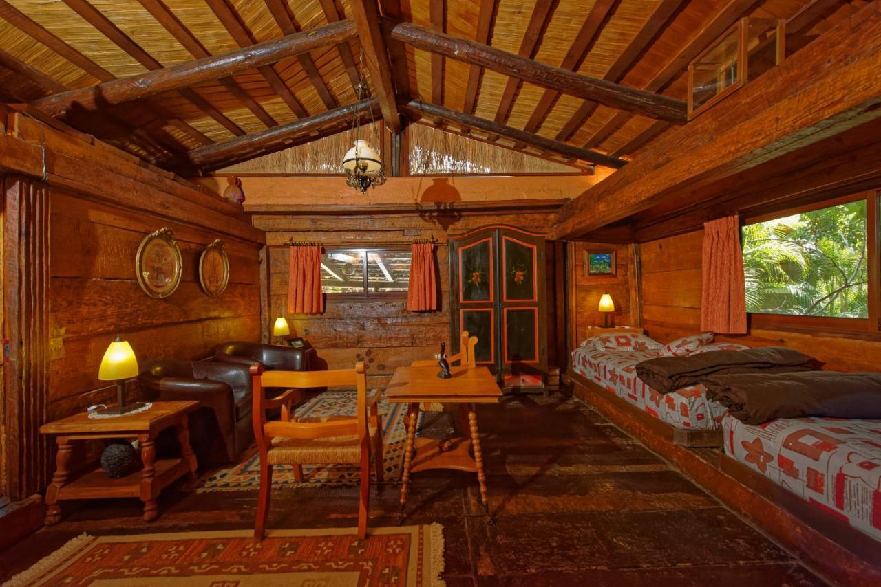 マリナルコ Casa Navacoyan Bed & Breakfast エクステリア 写真